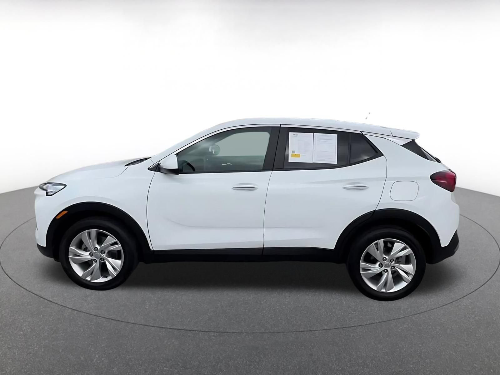 Used 2025 Buick Encore GX Preferred FWD image 9