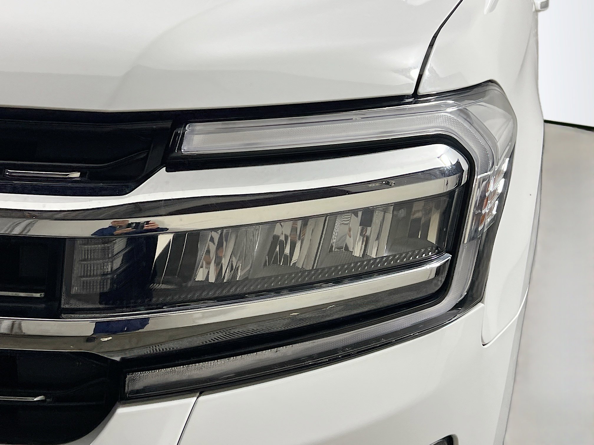 Used 2024 Ford Expedition Max Limited image 11