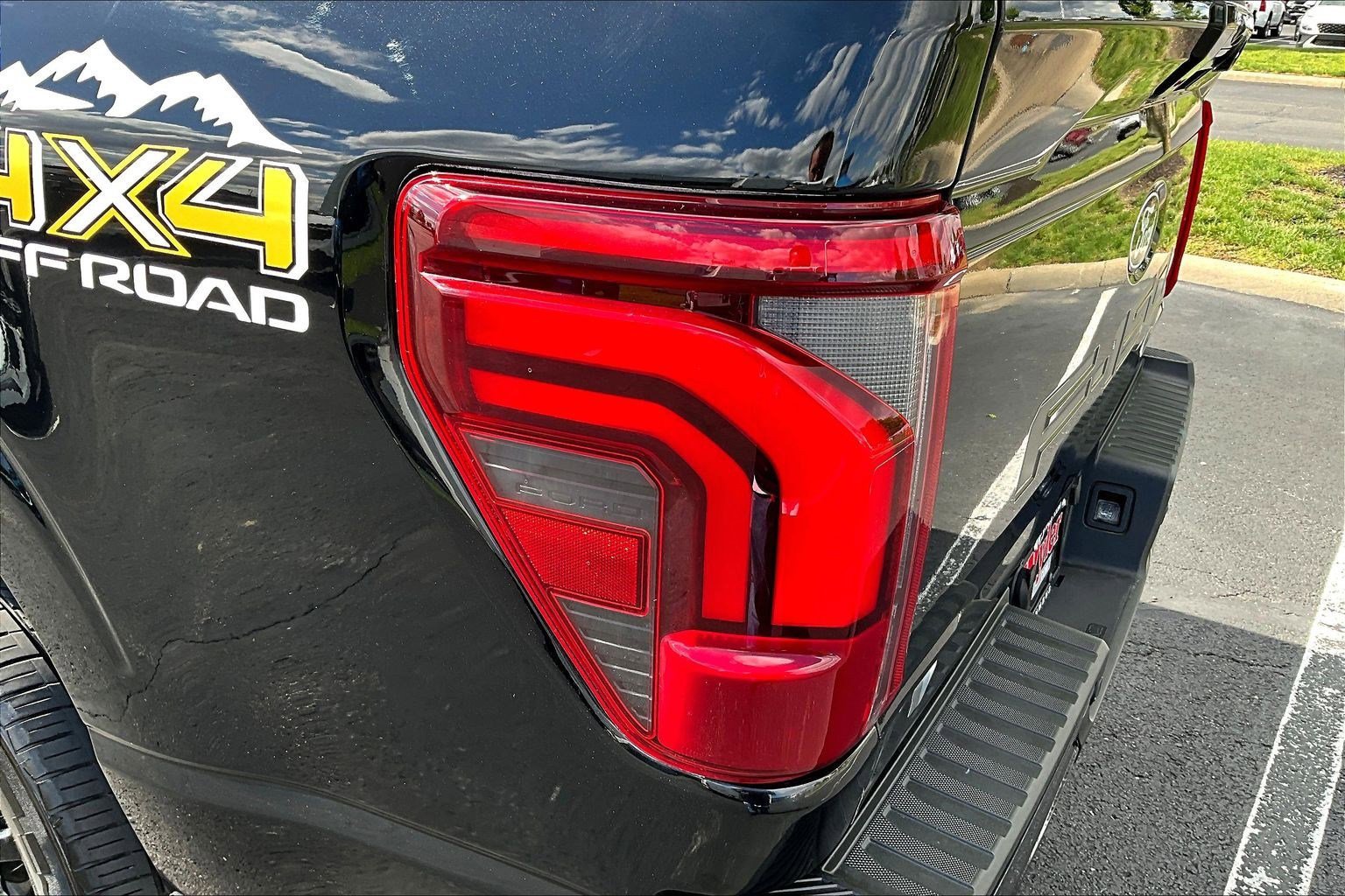 Used 2024 Ford F150 Lariat w/ Equipment Group 502A High AWD/4WD image 23