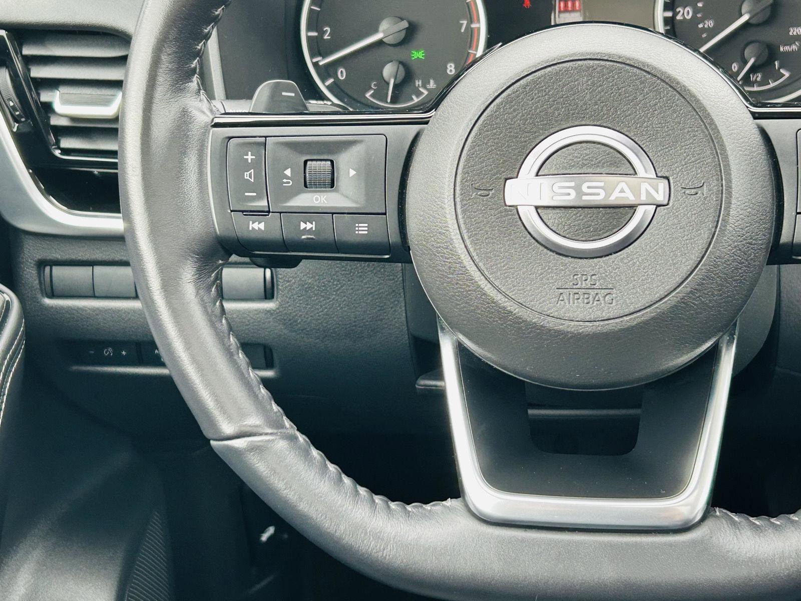 Used 2023 Nissan Rogue SL AWD/4WD image 18