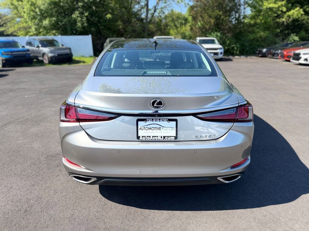 Used 2019 Lexus ES 350 w/ Accessory Package 2 FWD image 4