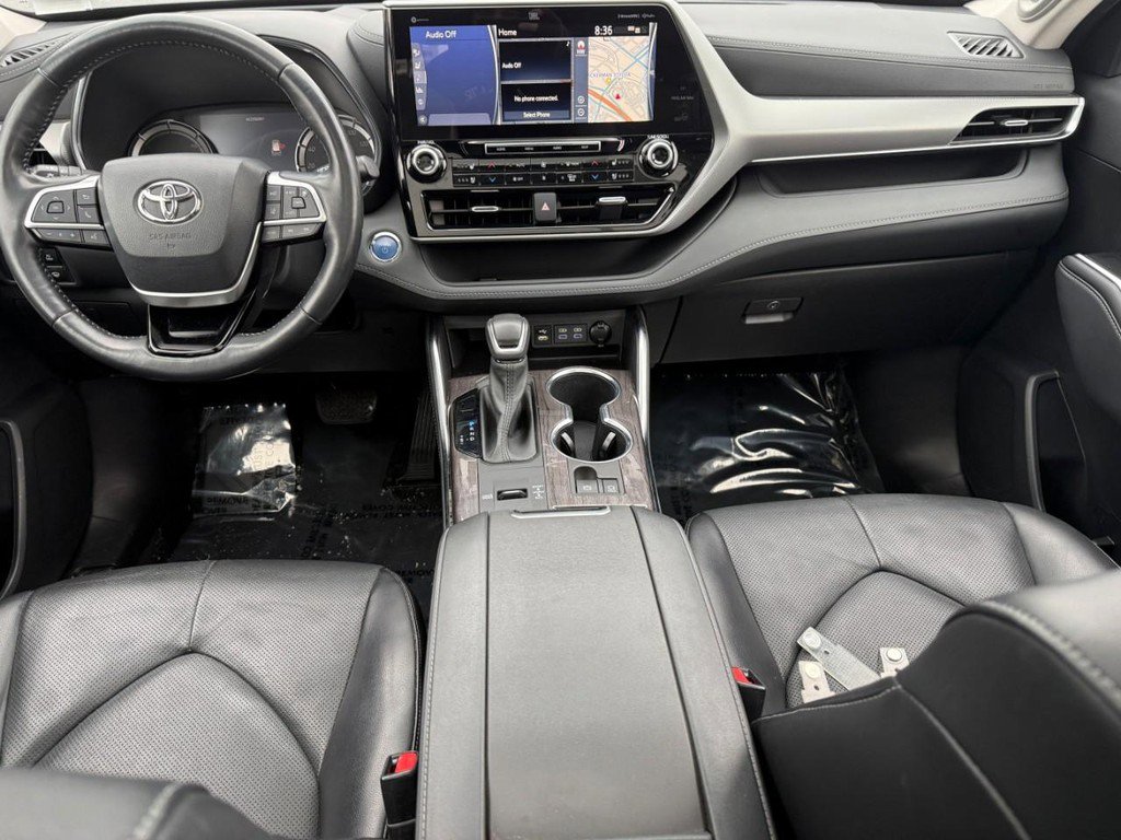 Certified 2022 Toyota Highlander Platinum image 14