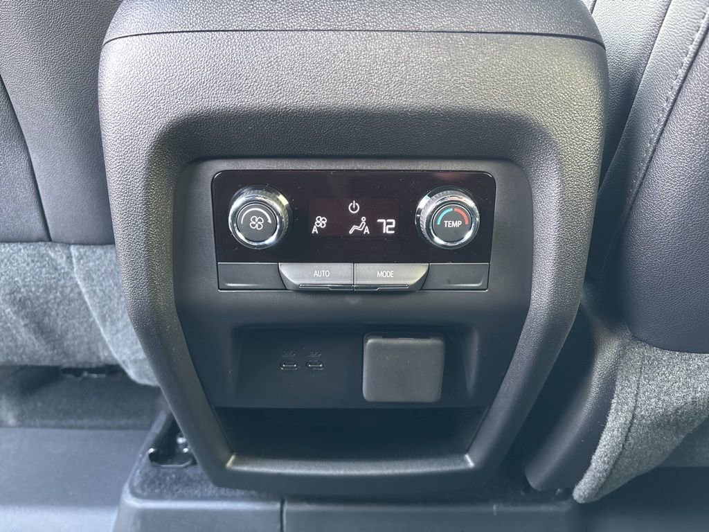 New 2026 Chevrolet Traverse LT w/ Driver Confidence Package image 13