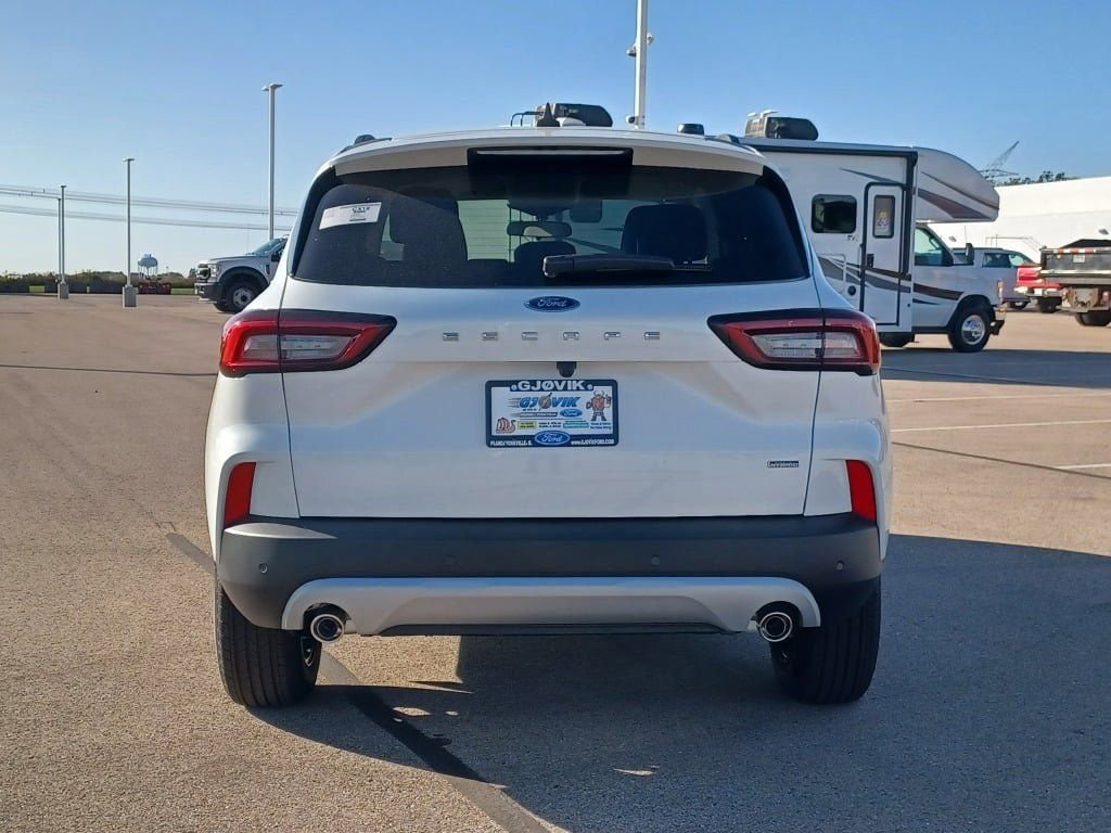Used 2023 Ford Escape SE image 15