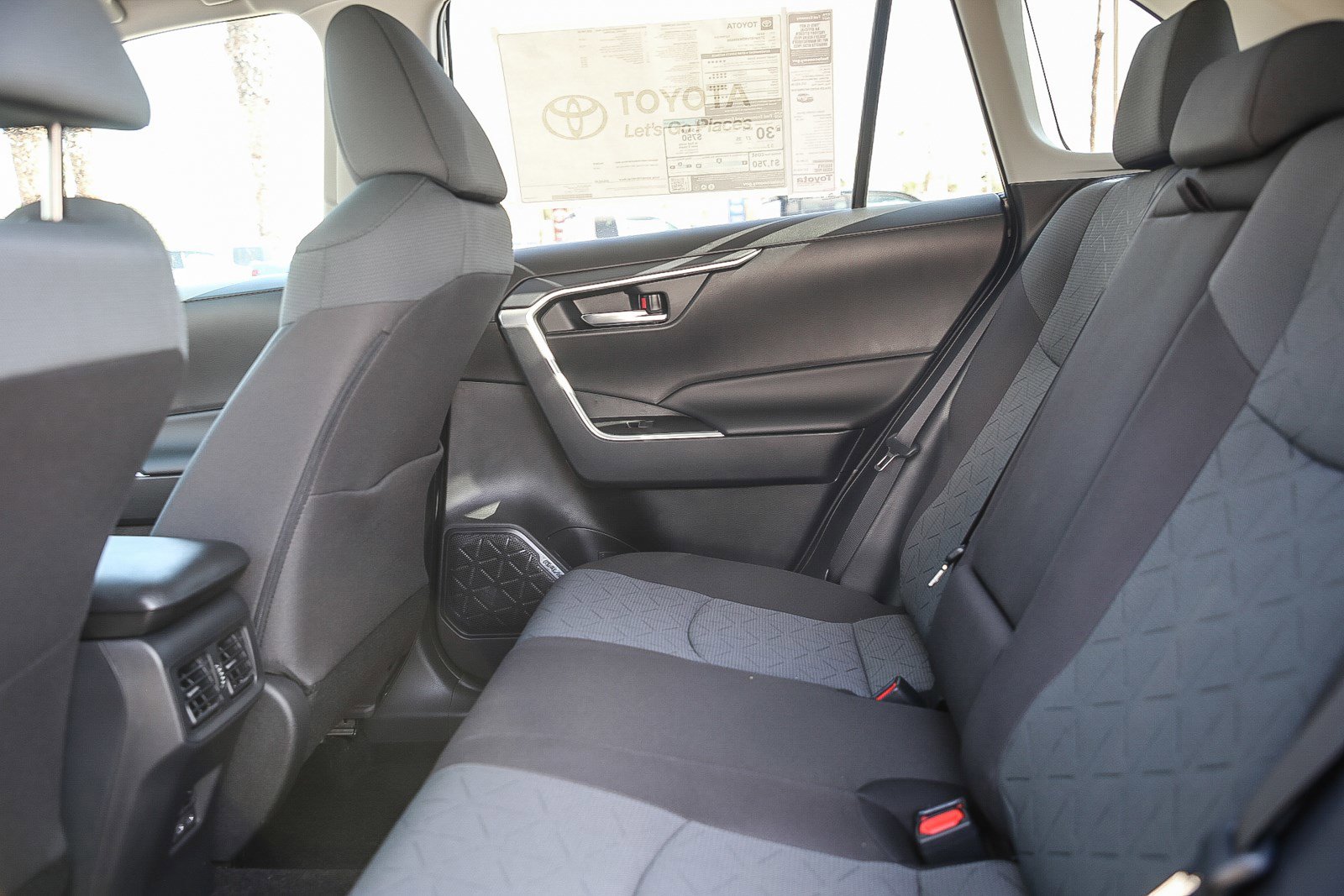 New 2025 Toyota RAV4 XLE image 21