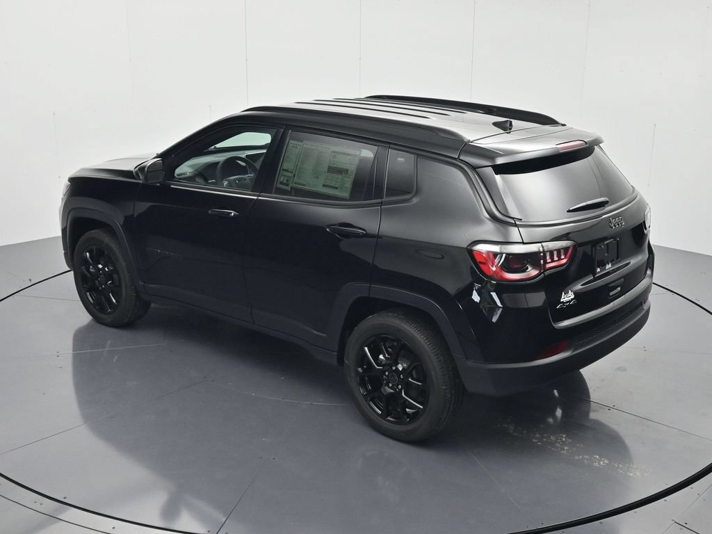 New 2026 Jeep Compass Latitude AWD/4WD image 34