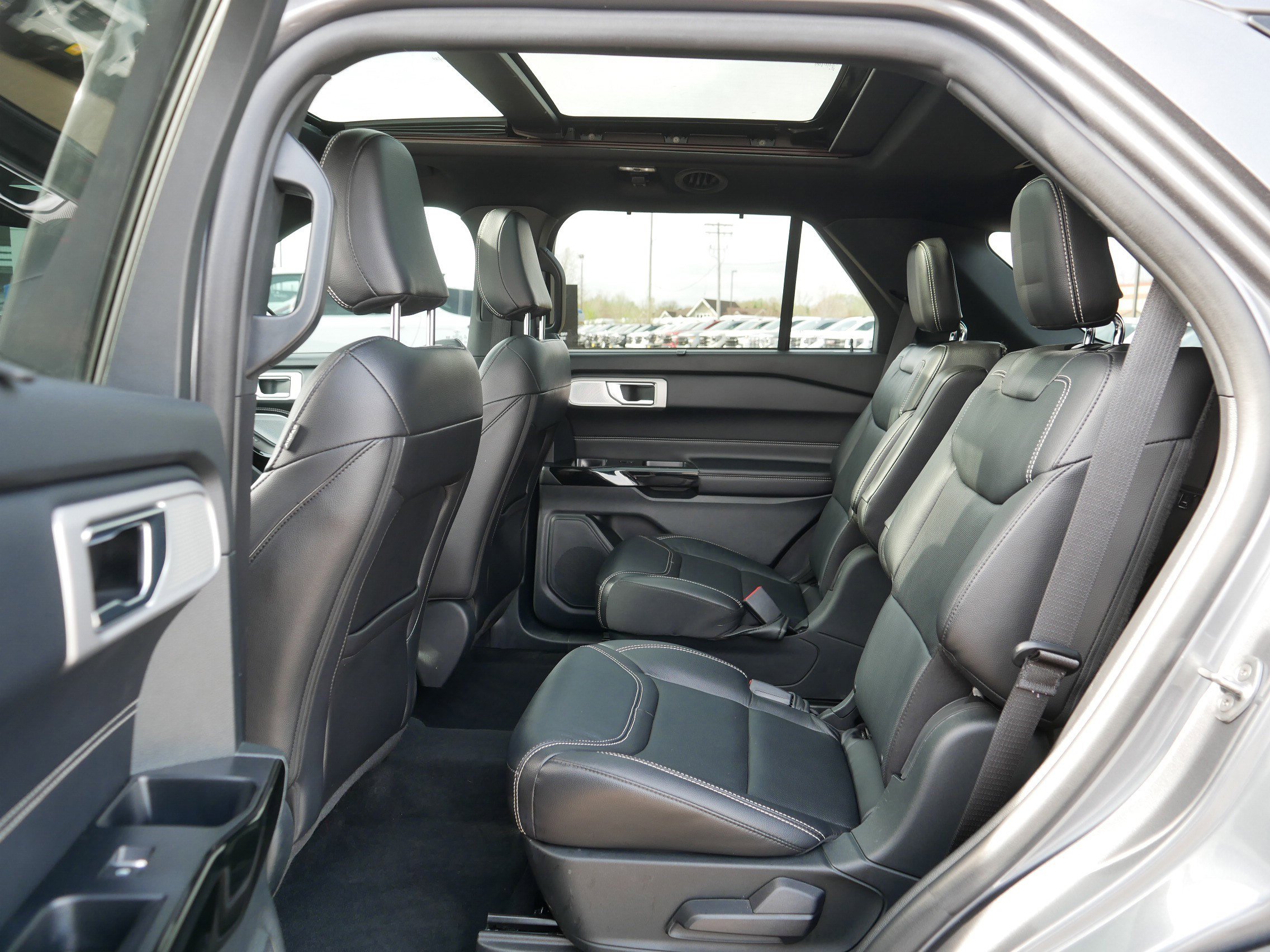 Used 2021 Ford Explorer ST w/ Equipment Group 401A image 34