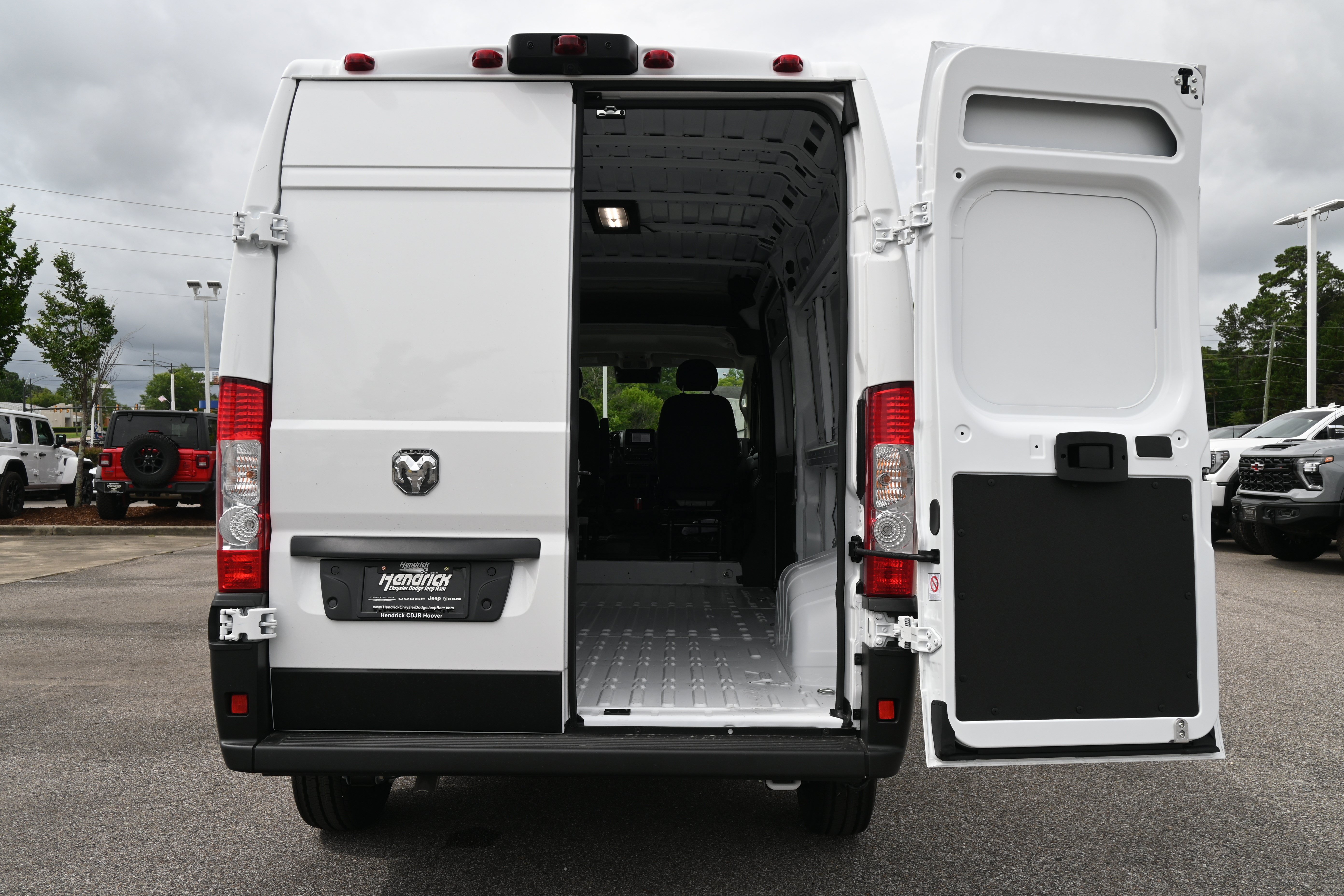 New 2026 RAM ProMaster 2500 w/ Convenience Group FWD image 28
