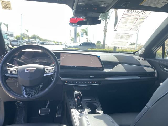 Used 2024 Cadillac XT4 Sport w/ Cold Weather Package FWD image 19