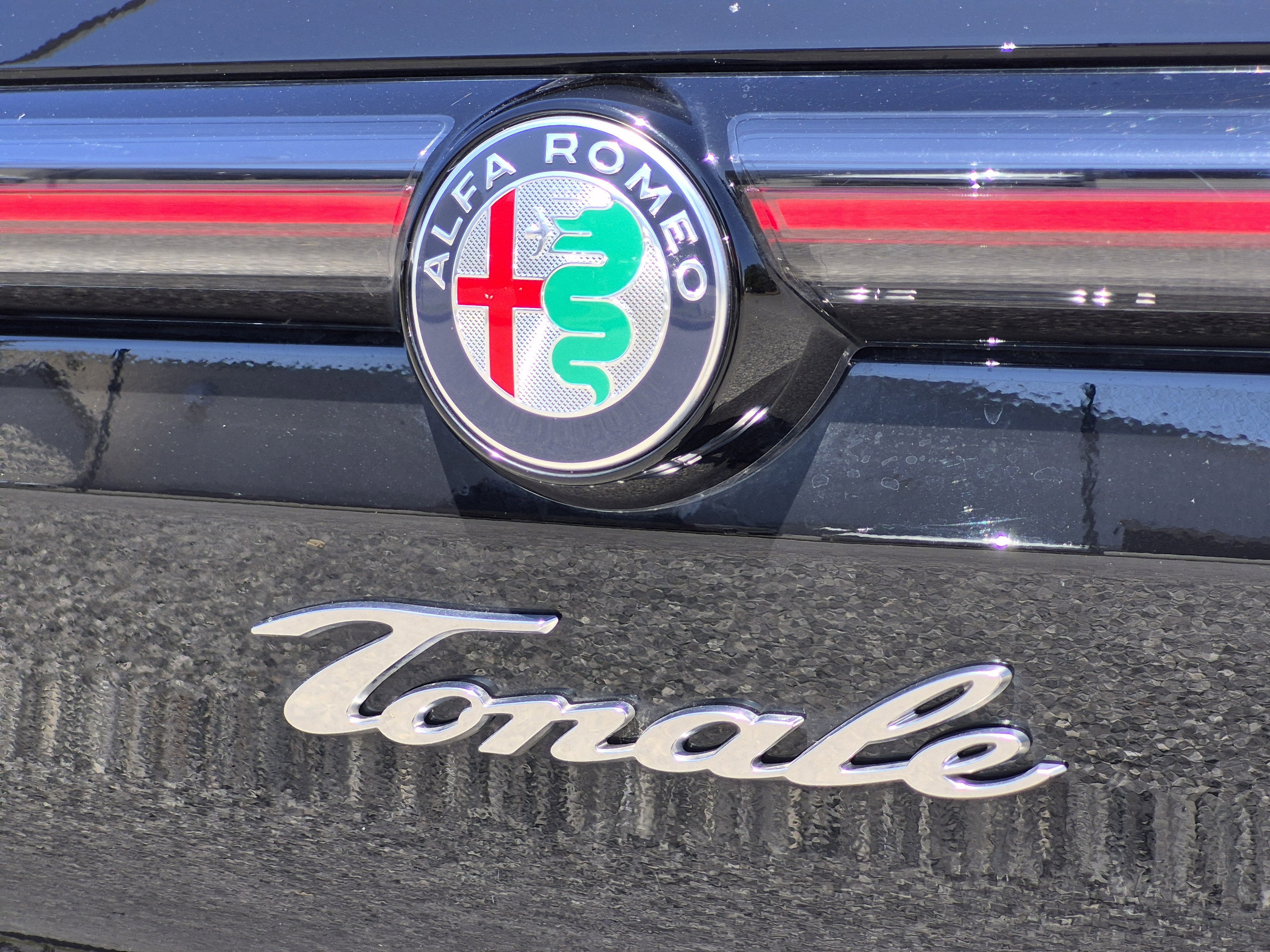 Used 2025 Alfa Romeo Tonale AWD/4WD image 53