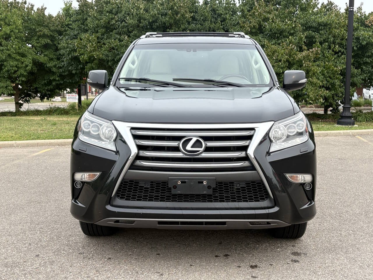 Used 2014 Lexus GX 460 w/ Premium Package AWD/4WD image 2