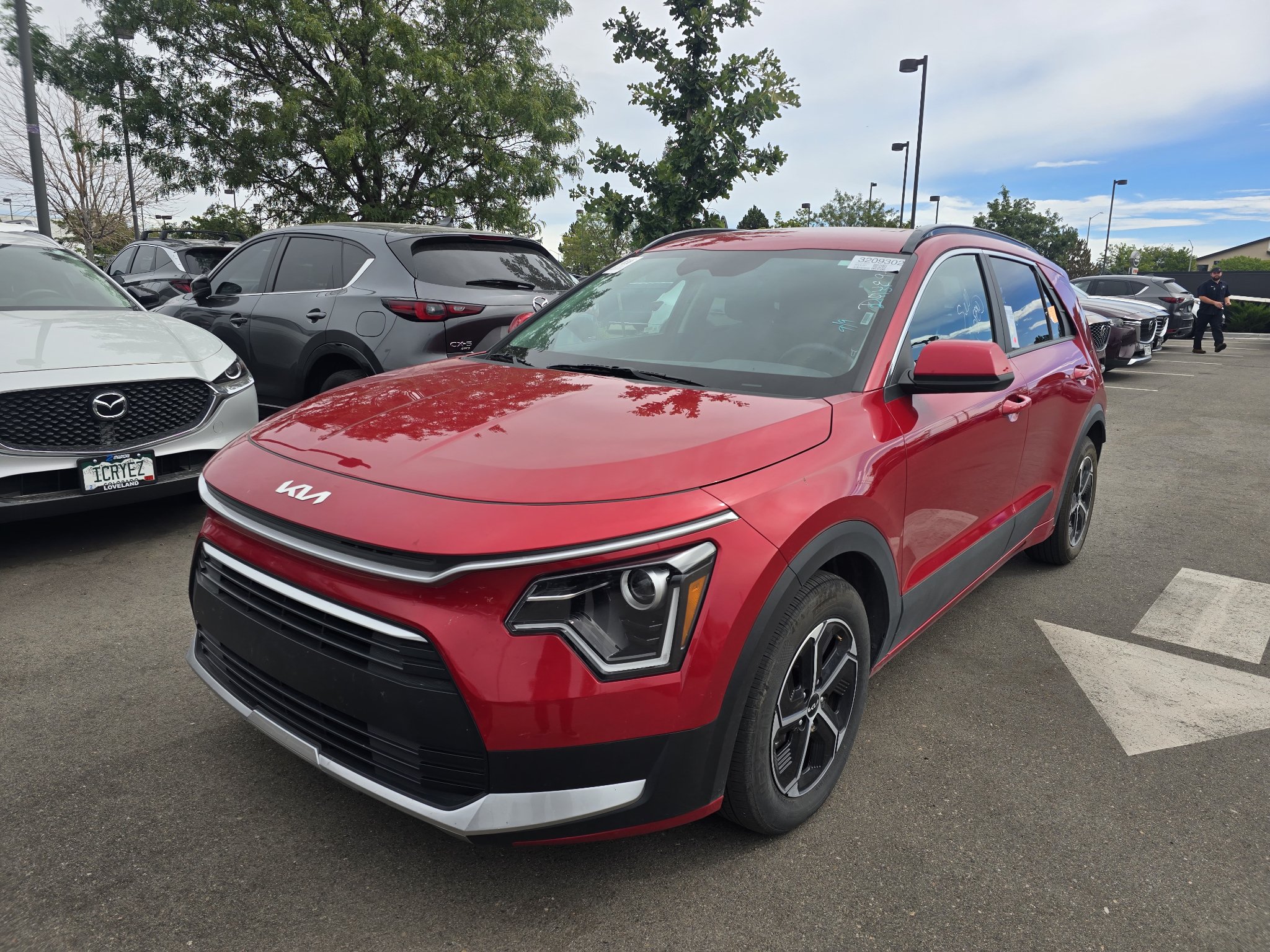 Used 2025 Kia Niro LX FWD image 12