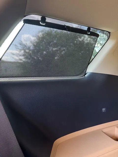 Used 2024 Kia Carnival EX image 12