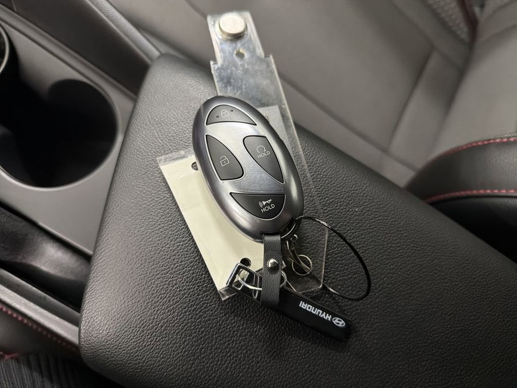 Used 2025 Hyundai Elantra N Line image 32