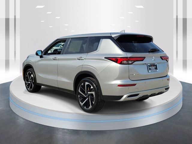 Used 2024 Mitsubishi Outlander SE AWD/4WD image 4