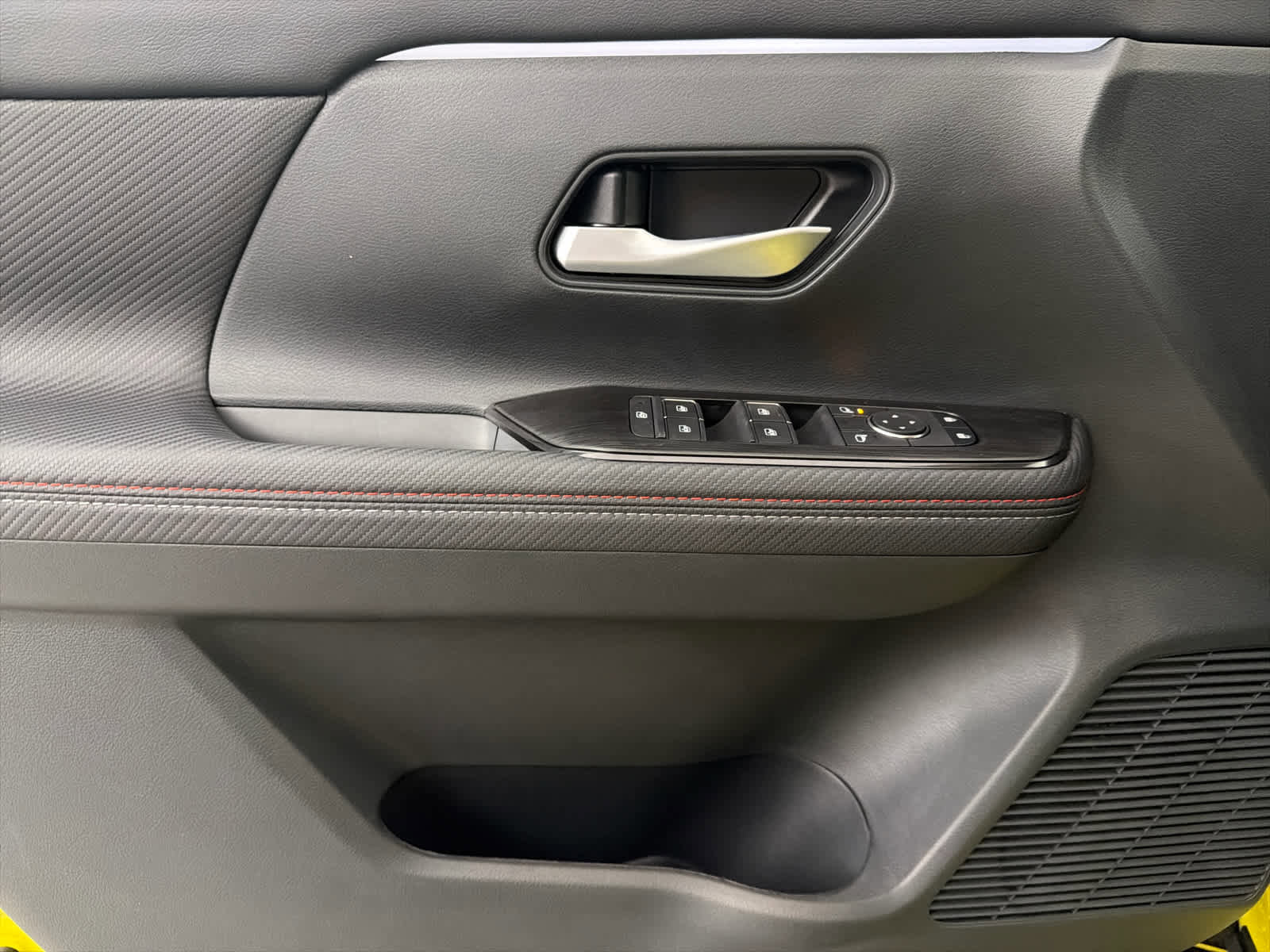 New 2026 Nissan Kicks SR w/ SR Premium Package image 14