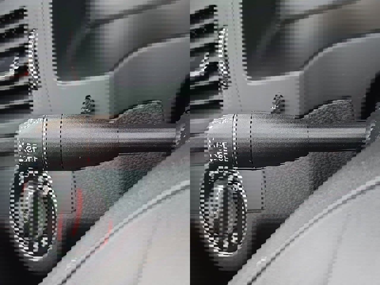 Used 2008 Mercedes-Benz C 300 Sedan image 20