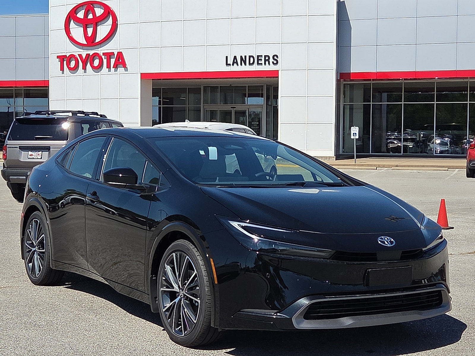 New 2027 Toyota Prius XLE FWD image 1