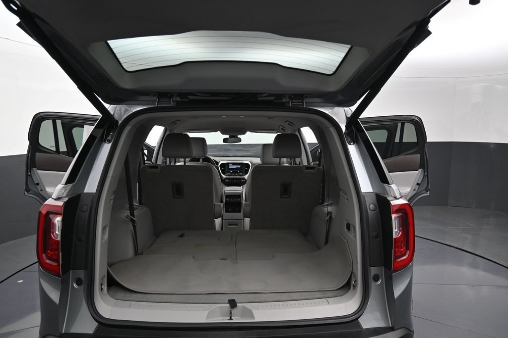 Used 2023 GMC Acadia SLT AWD/4WD image 11