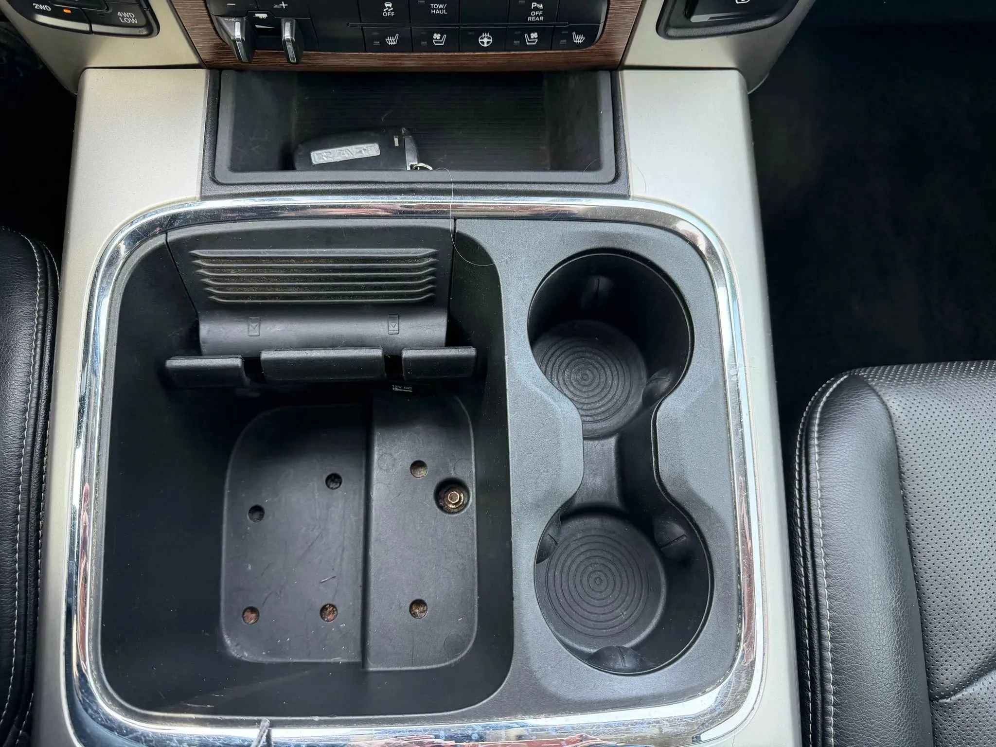 Used 2017 RAM 1500 Laramie image 29