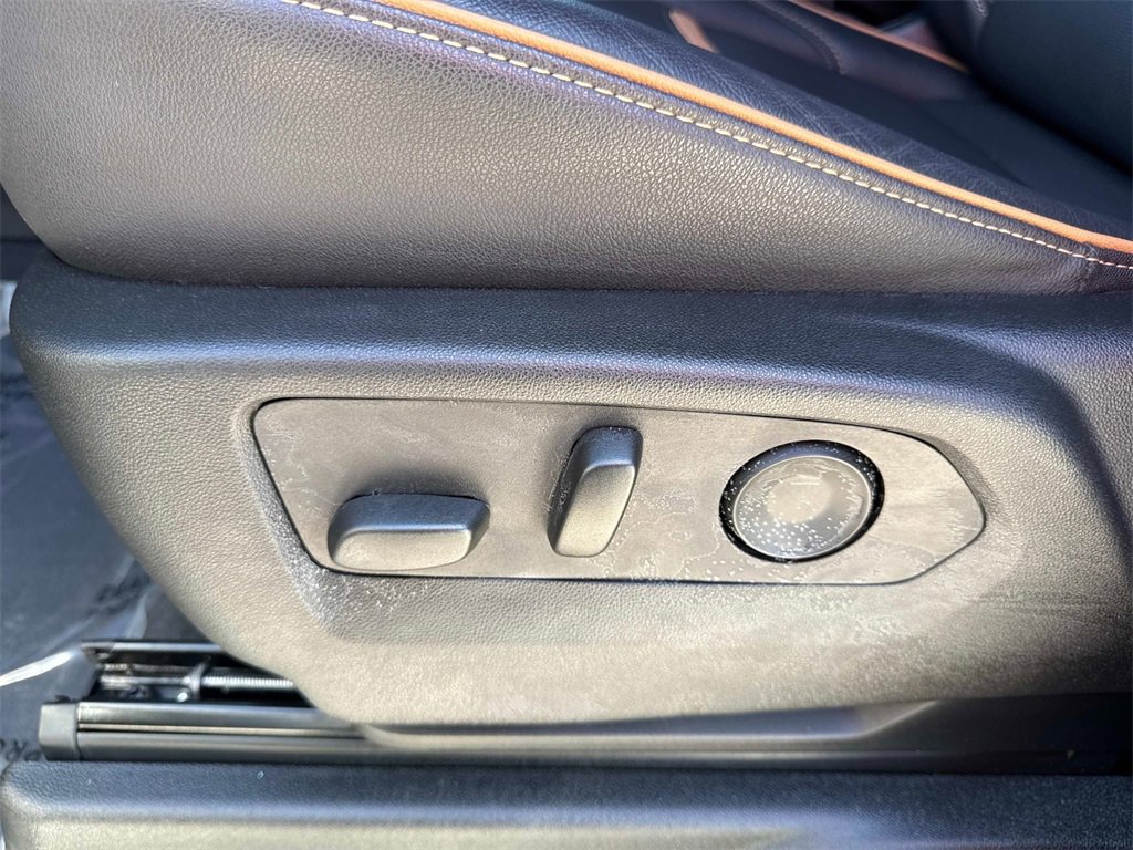 Certified 2024 GMC Yukon XL AT4 w/ AT4 Premium Package image 13