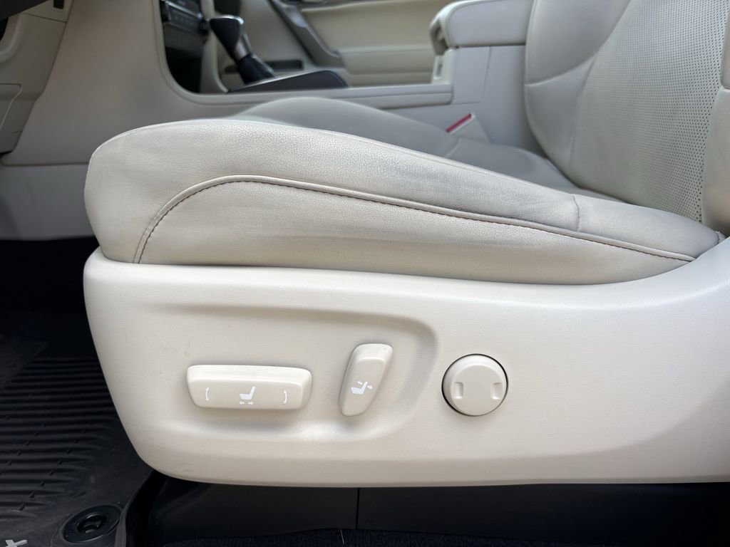 Used 2023 Lexus GX 460 Premium w/ Premium Plus Package image 13