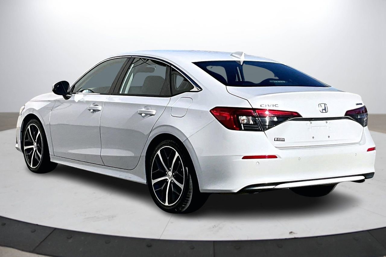 Used 2022 Honda Civic Touring image 7