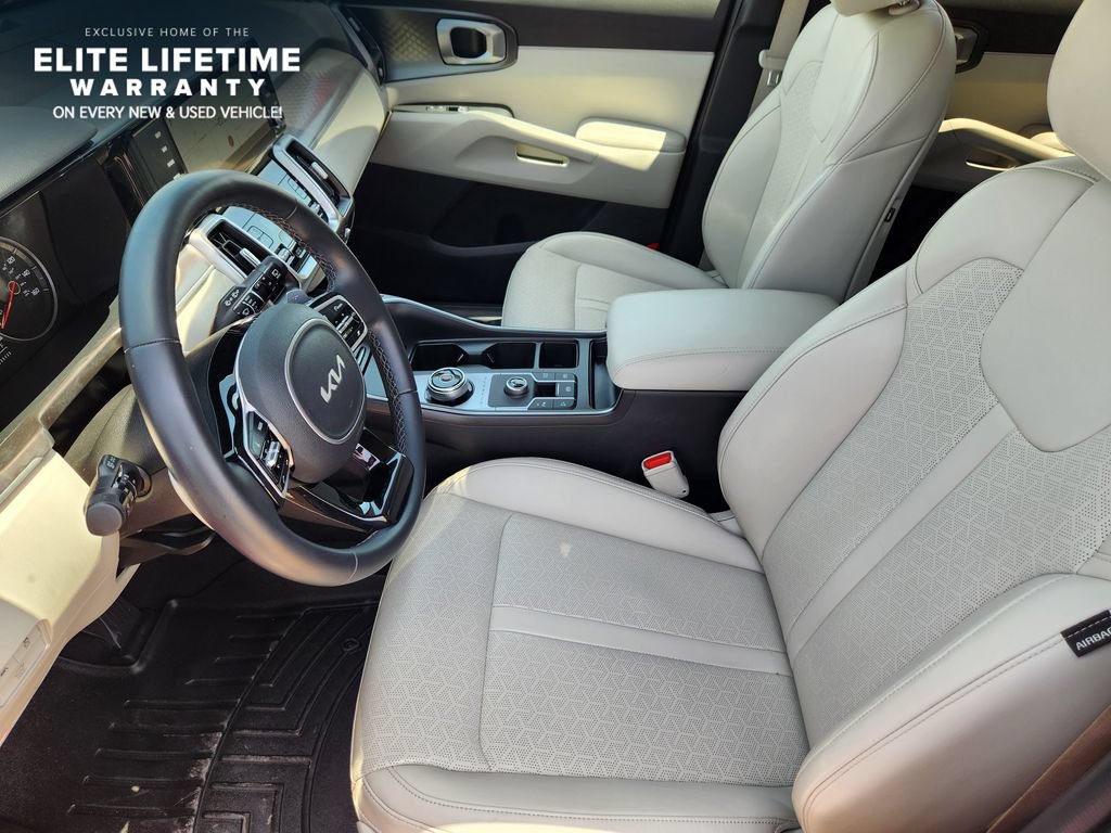 Used 2022 Kia Sorento EX FWD image 11