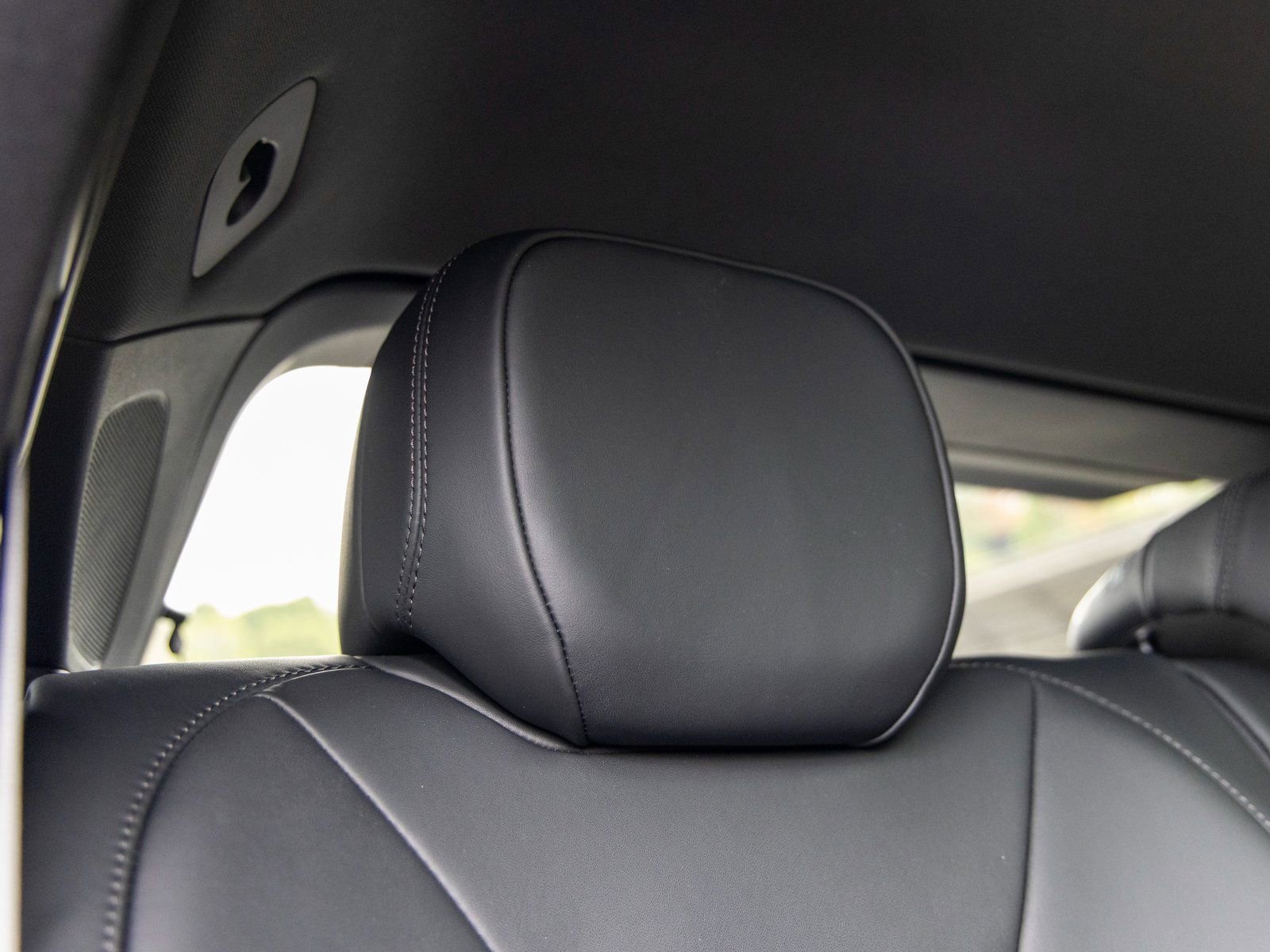 New 2026 Porsche Cayenne Coupe image 47