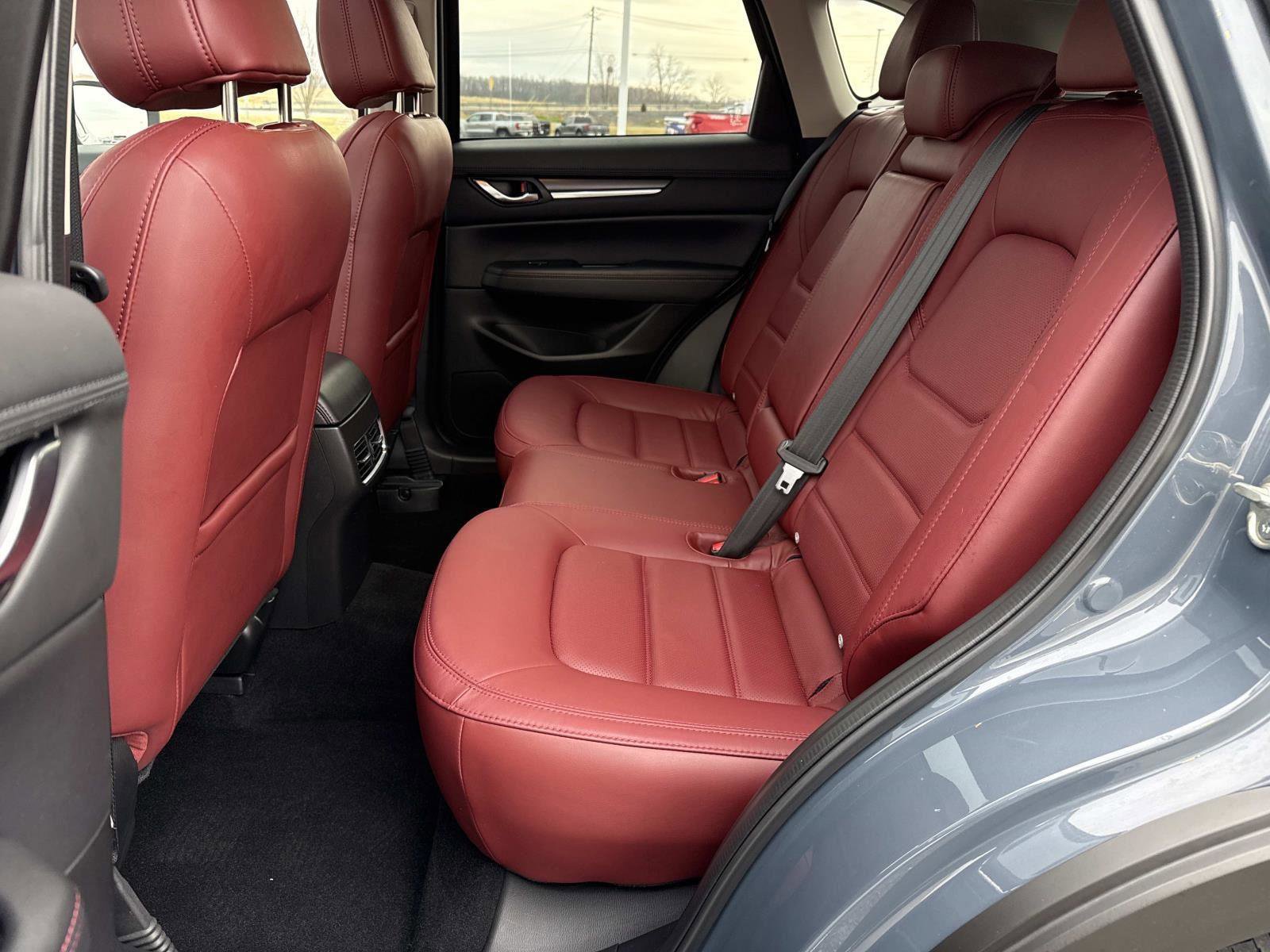 Used 2023 MAZDA CX-5 Carbon Edition image 22