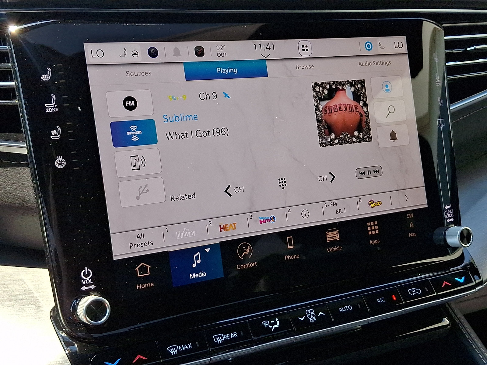 New 2026 Jeep Grand Wagoneer Limited AWD/4WD image 12