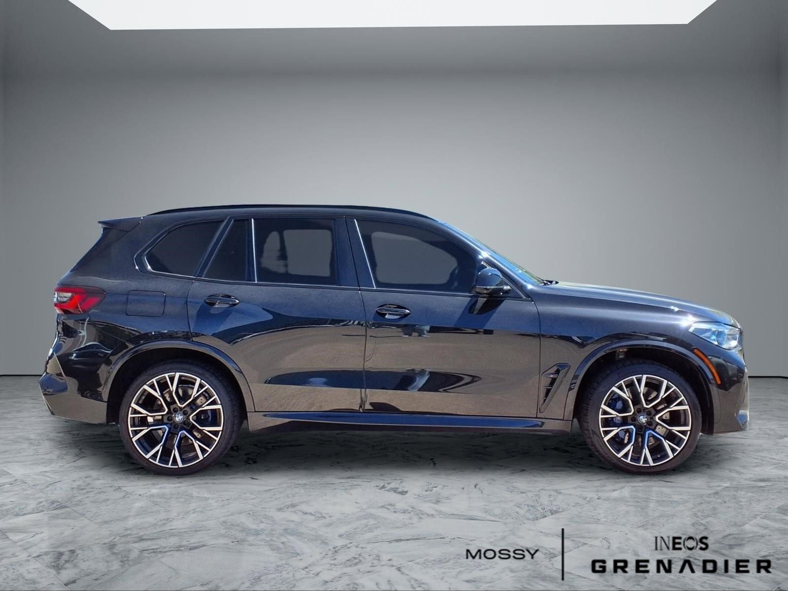 Used 2021 BMW X5 M Competition w/ Competition Package image 8