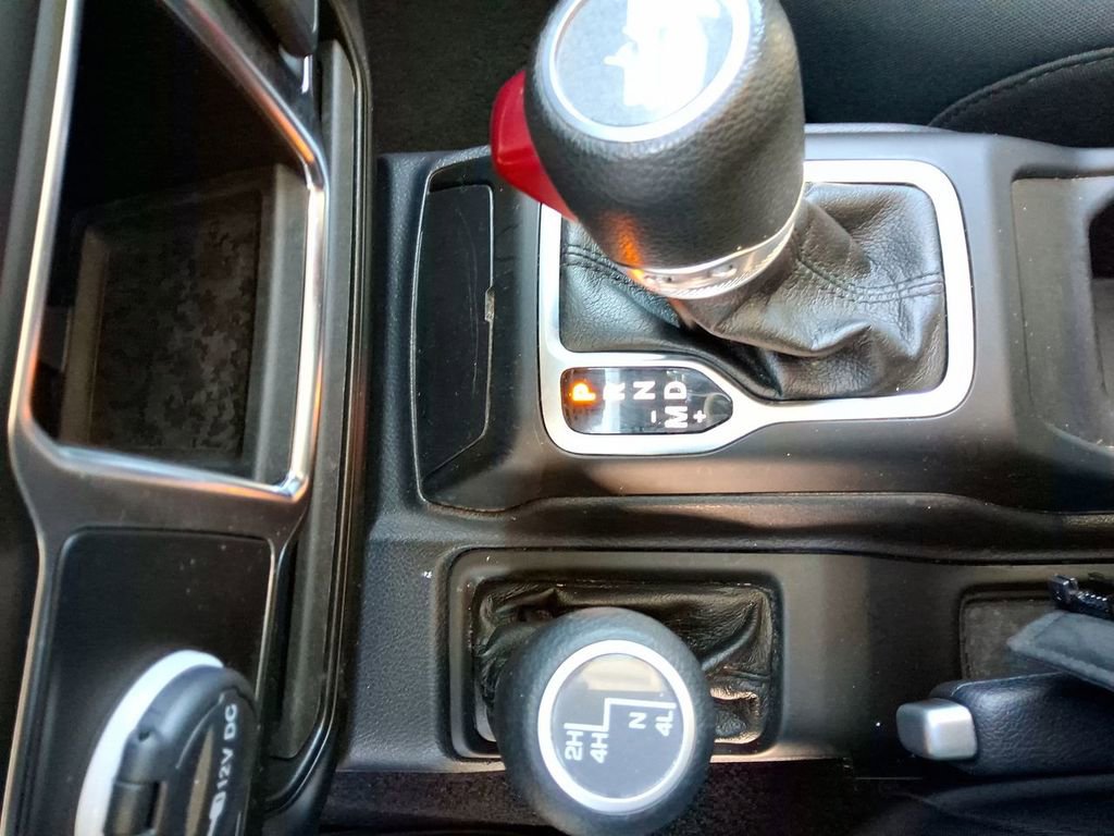 Certified 2021 Jeep Wrangler Unlimited Sport AWD/4WD image 15