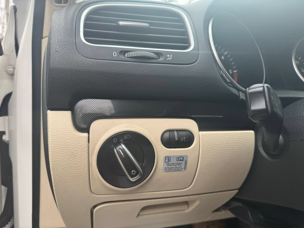 Used 2014 Volkswagen Jetta TDI FWD image 31
