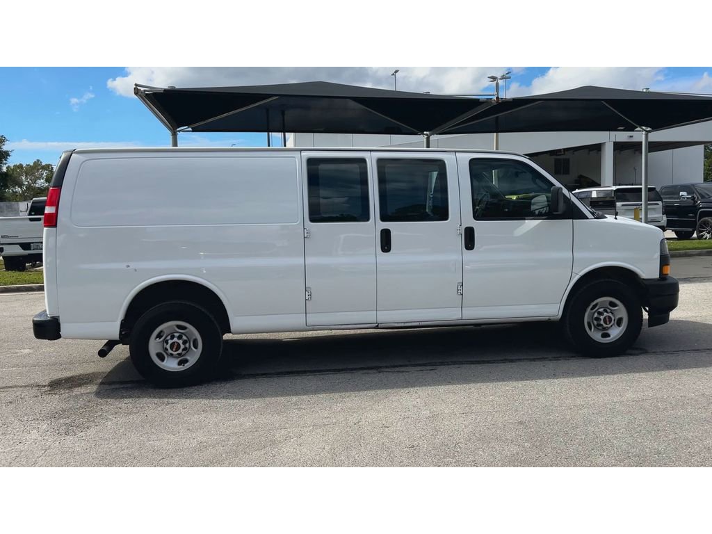 Used 2022 GMC Savana 3500 Work Van w/ Driver Convenience Package image 9