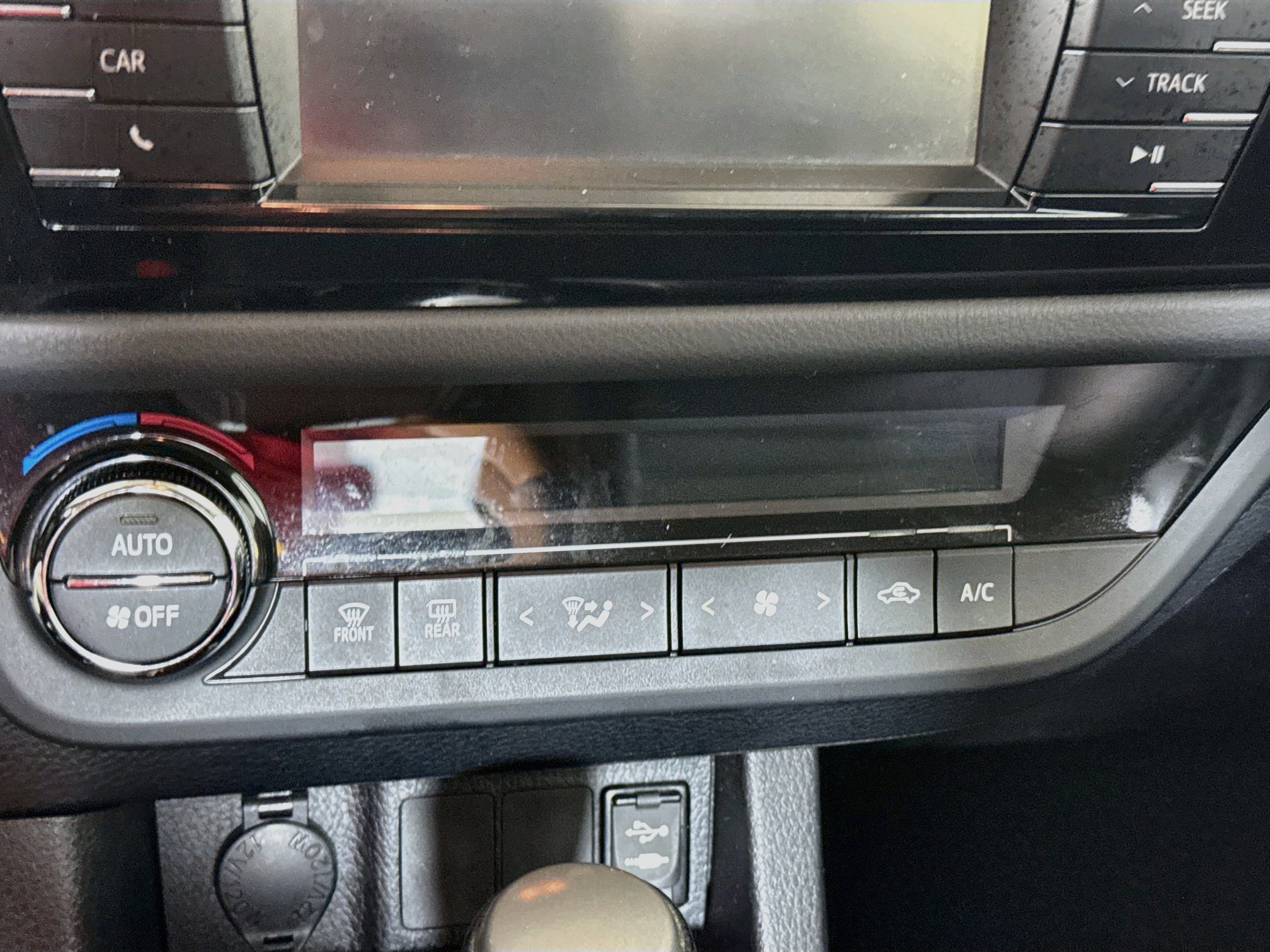 Used 2015 Toyota Corolla S FWD image 14