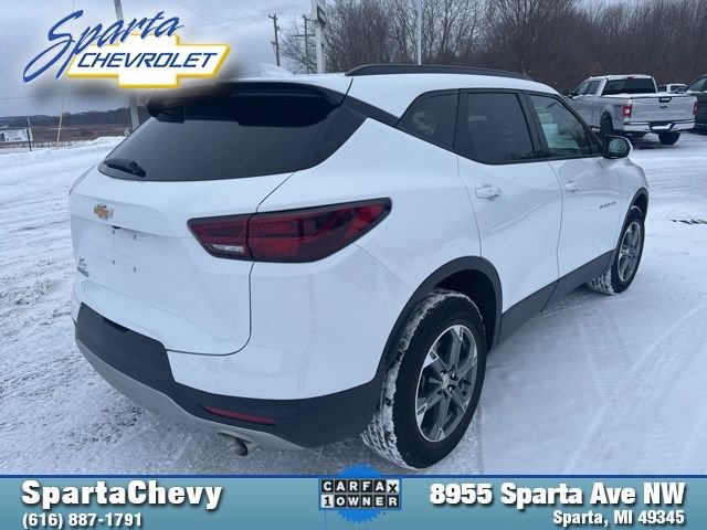 Used 2024 Chevrolet Blazer LT w/ Convenience Package image 3