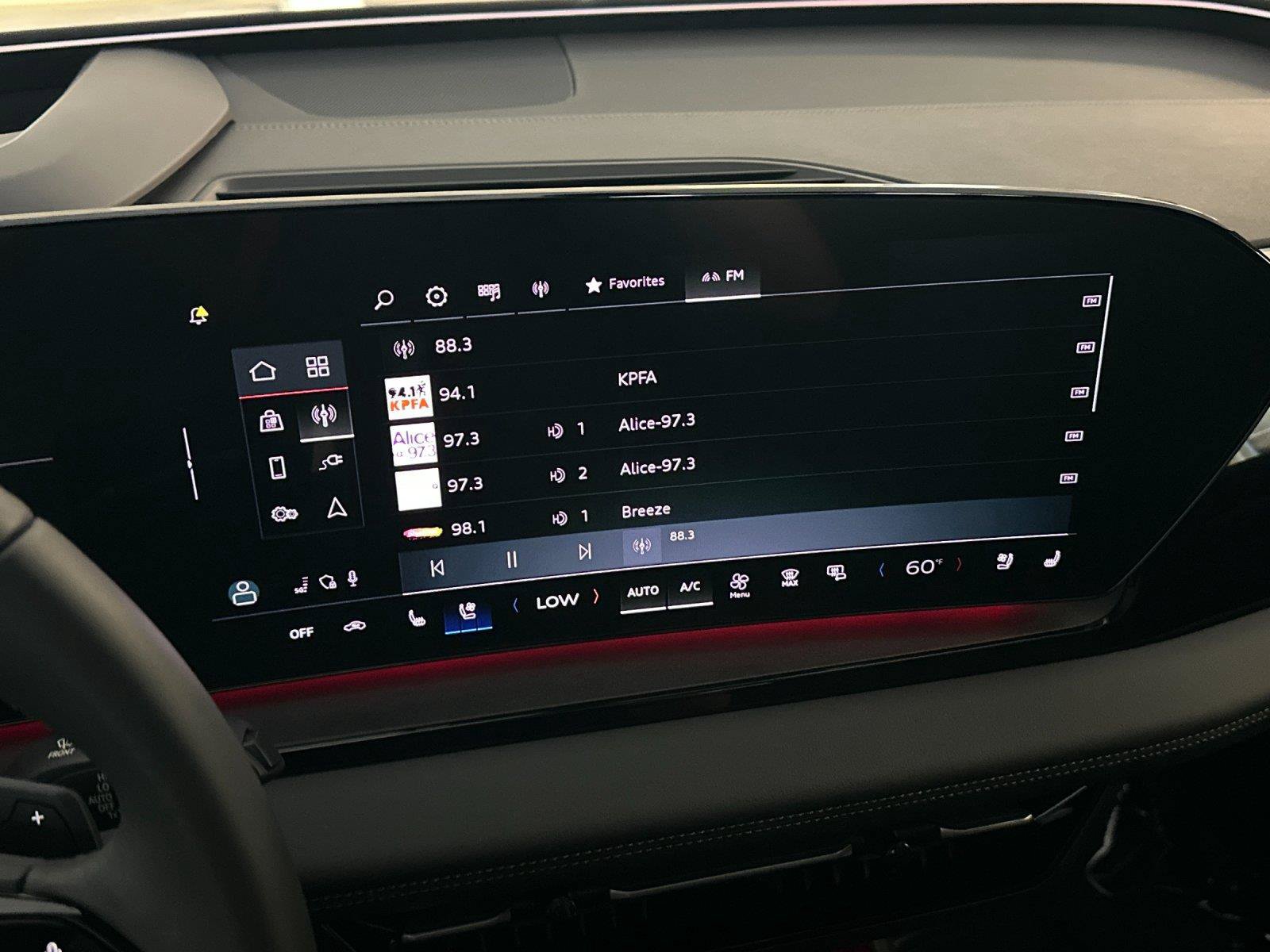 Certified 2025 Audi Q6 e-tron Premium Plus AWD/4WD image 18