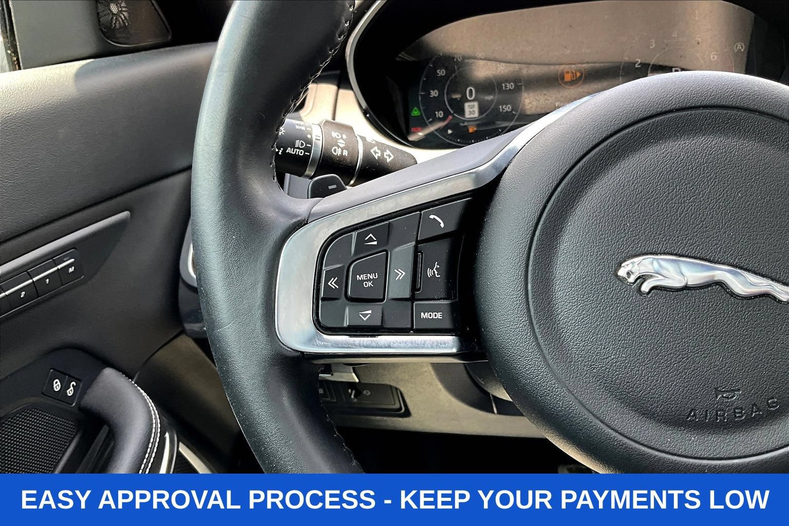 Used 2019 Jaguar E-PACE R-Dynamic SE AWD/4WD image 12