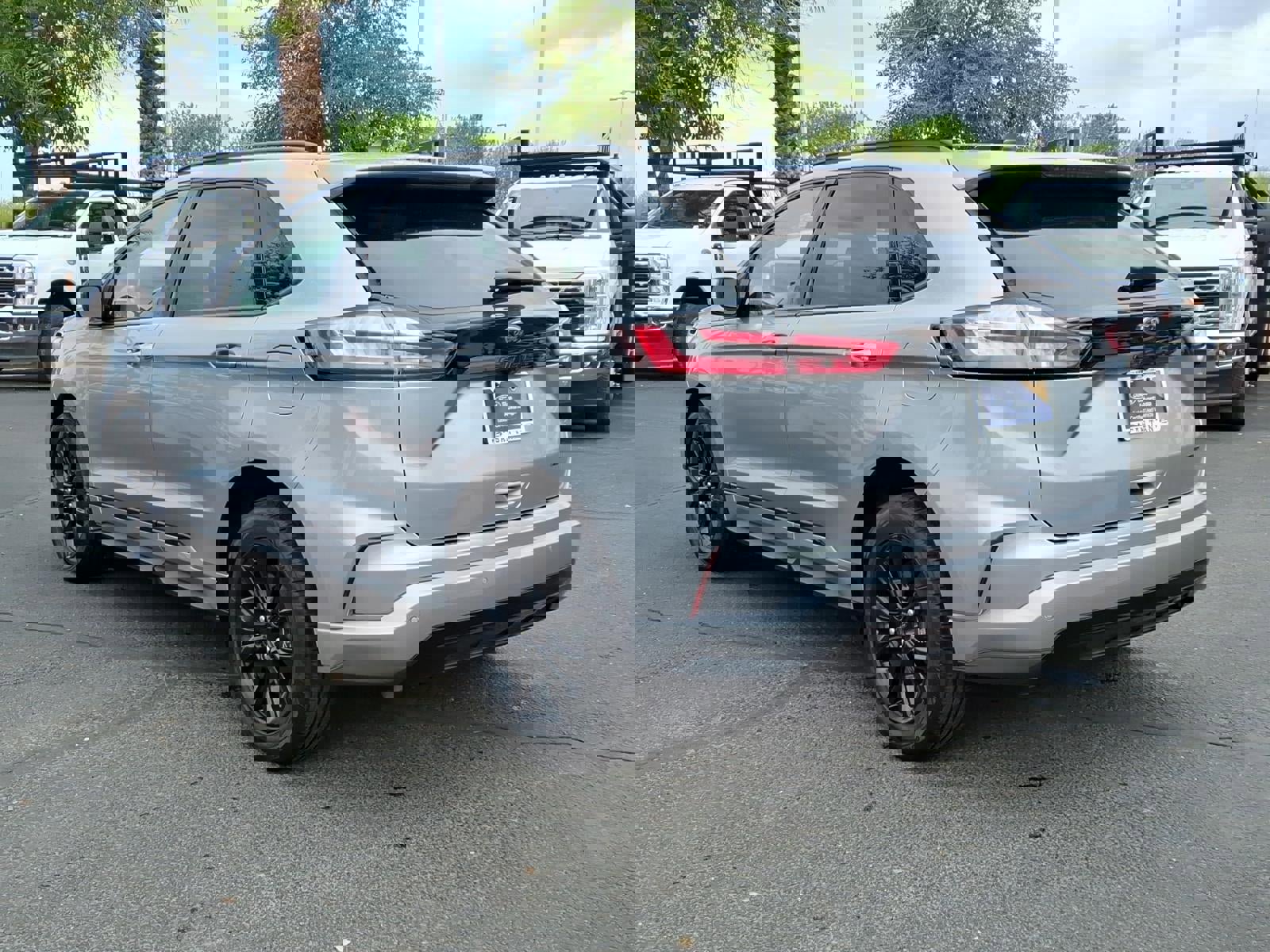 Certified 2022 Ford Edge SE w/ Black Appearance Package image 6