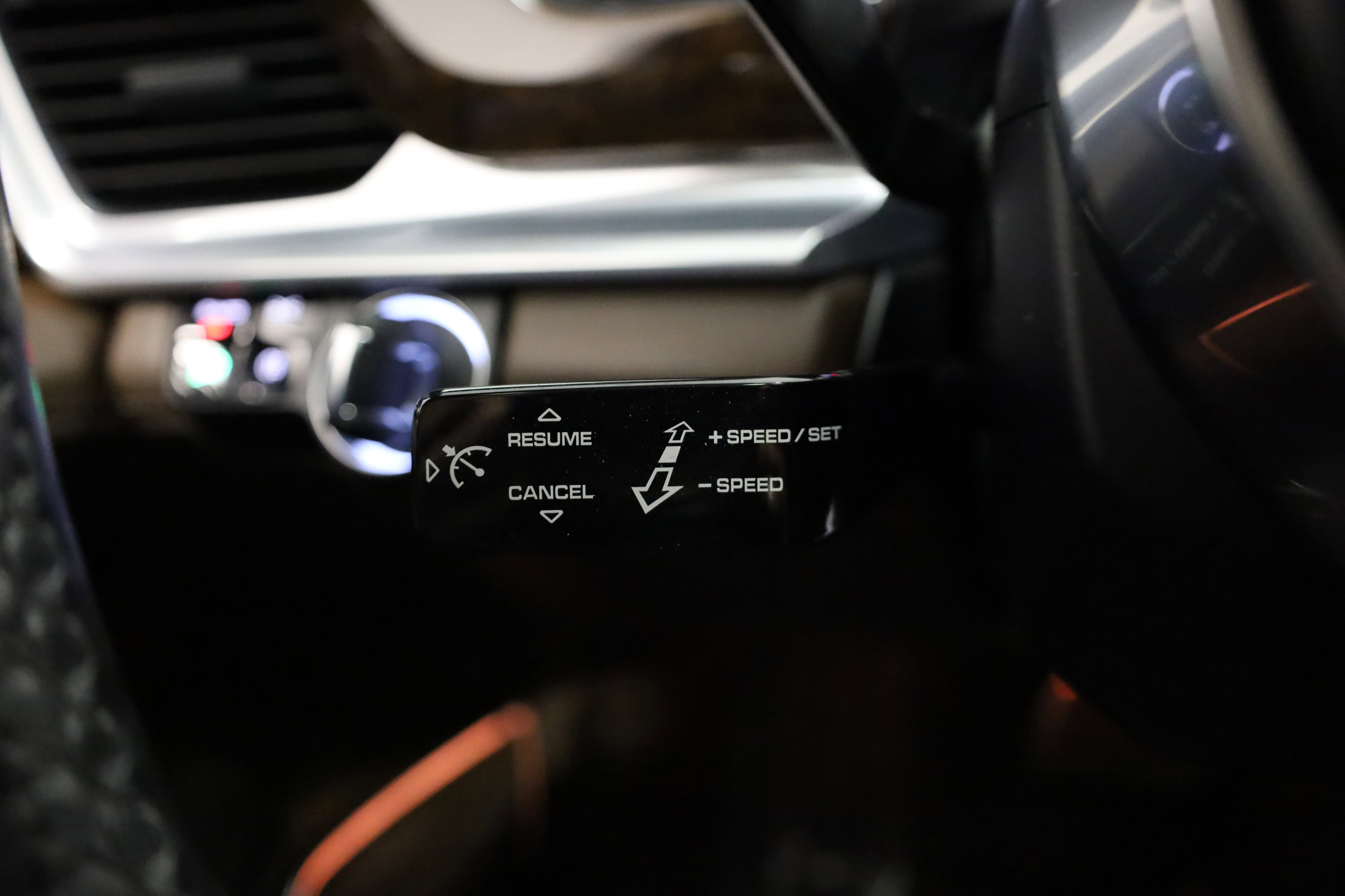 Used 2018 Porsche Panamera 4S image 24