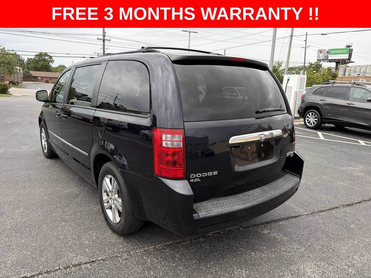 Used 2010 Dodge Grand Caravan Crew w/ Family Value Group FWD image 28