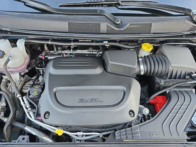 Used 2024 Chrysler Pacifica Touring-L FWD image 28