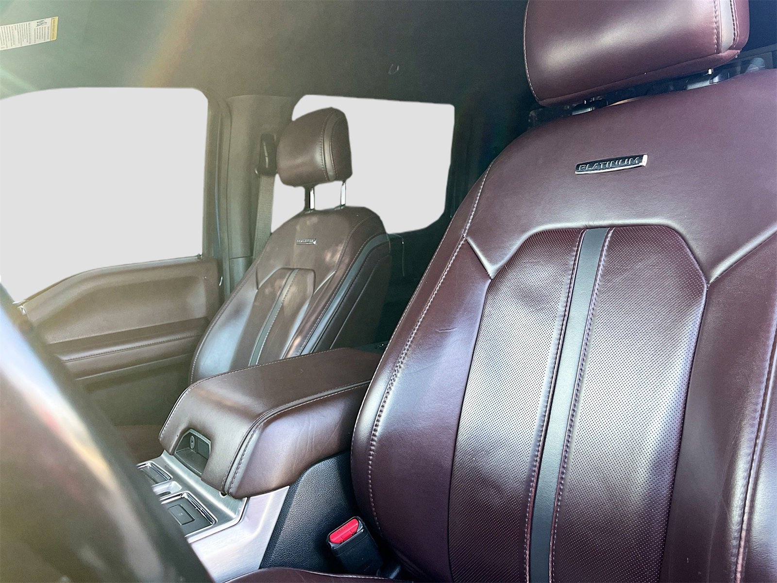 Used 2017 Ford F150 Platinum w/ Equipment Group 701A Luxury image 22