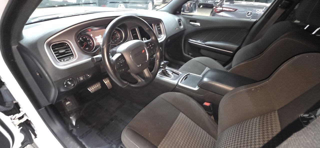 Used 2022 Dodge Charger Scat Pack RWD image 17