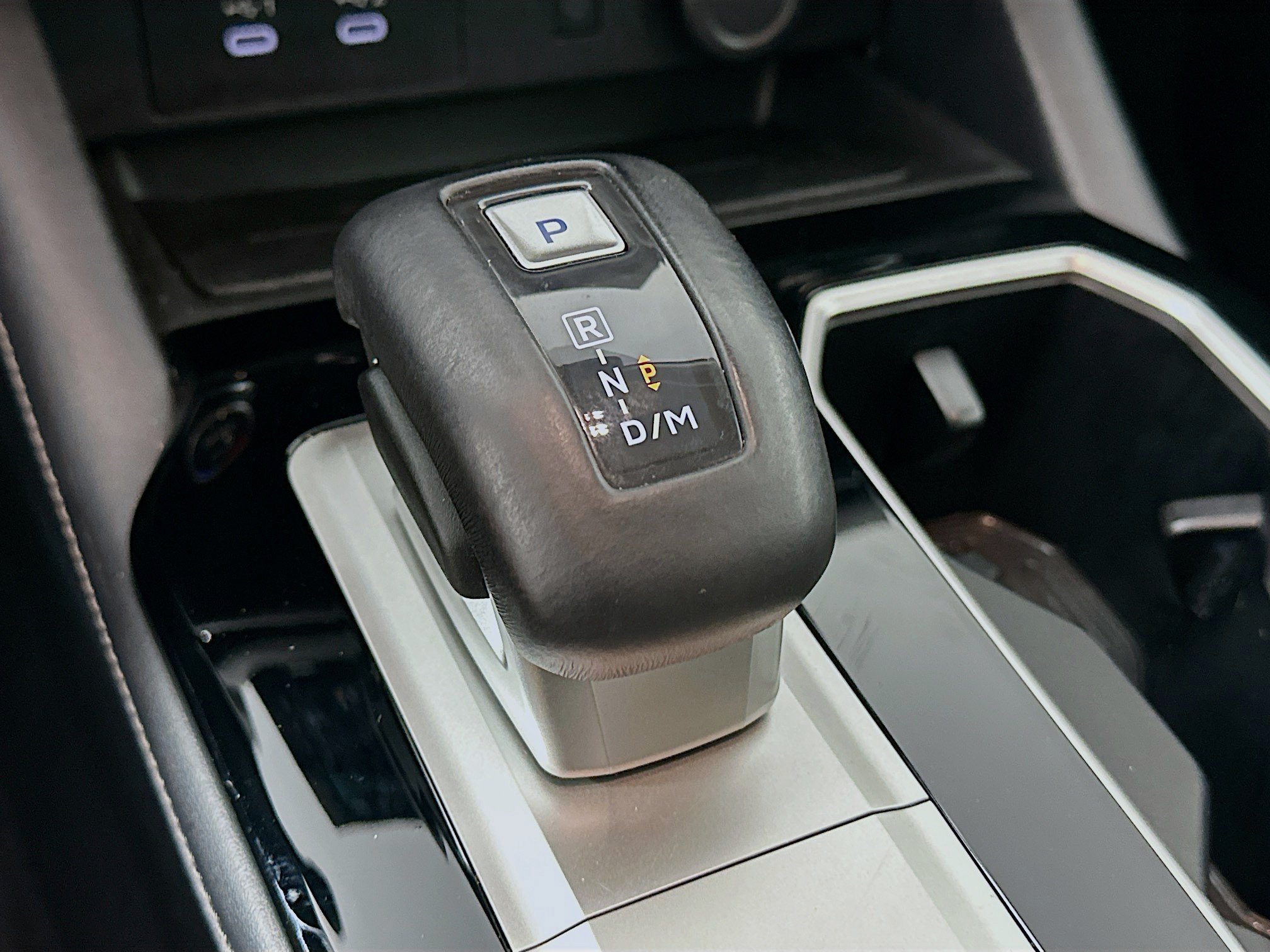 Used 2025 Mitsubishi Outlander SE AWD/4WD image 25