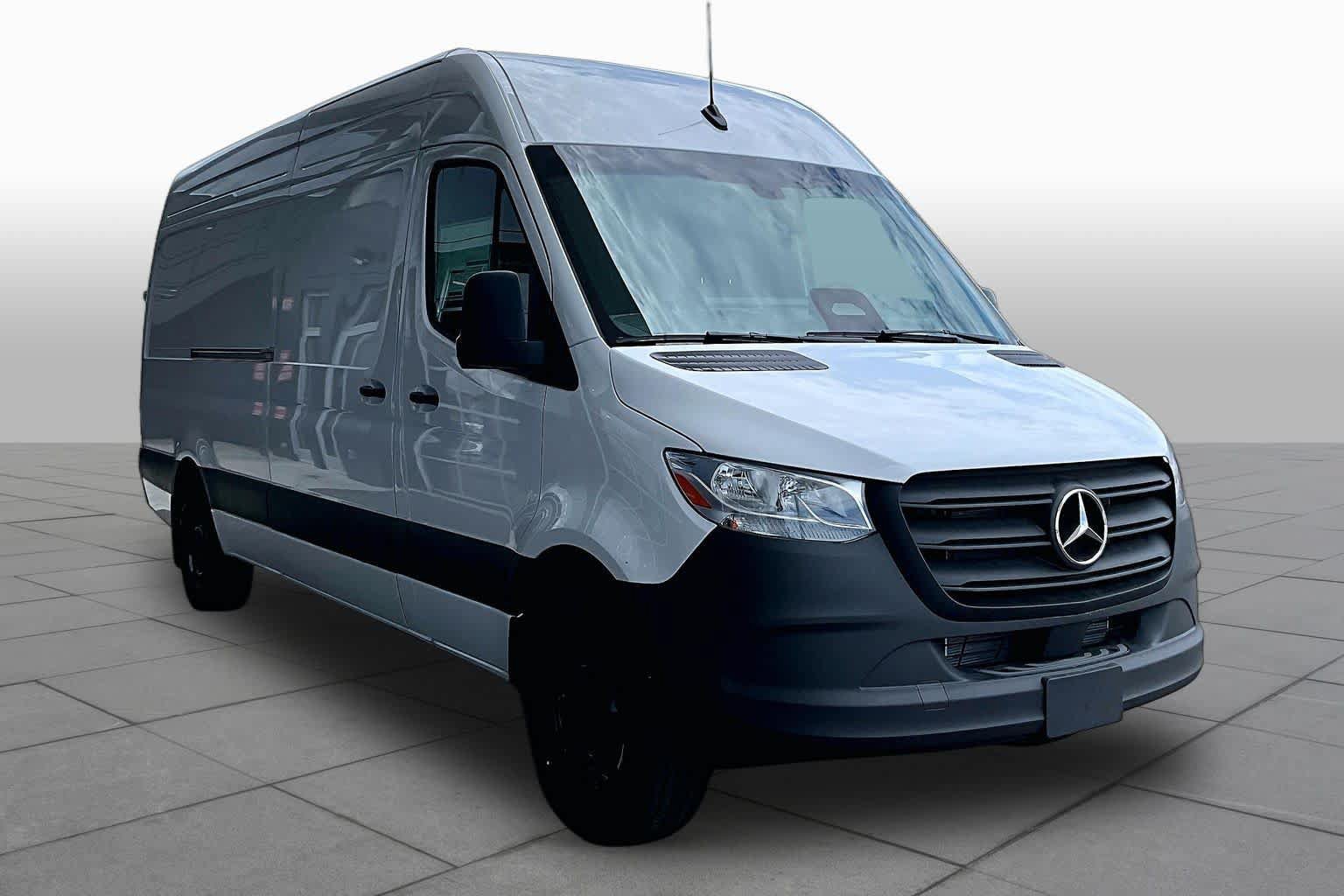 New 2026 Mercedes-Benz Sprinter 2500 image 2