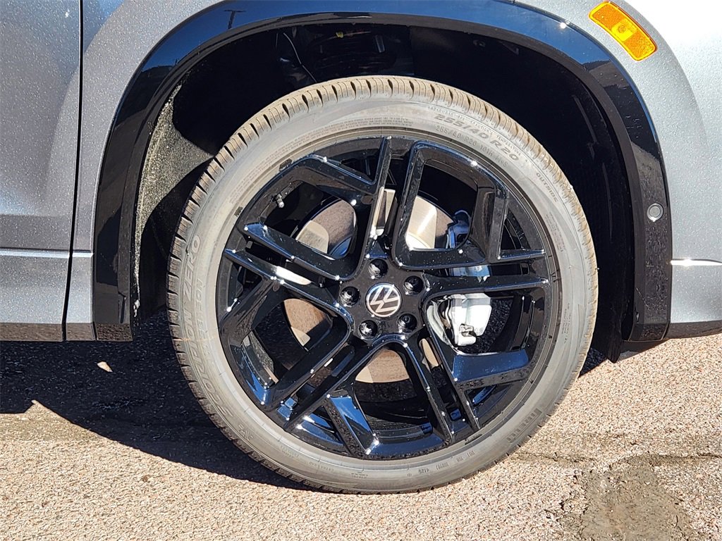 New 2026 Volkswagen Tiguan SE R-Line image 29