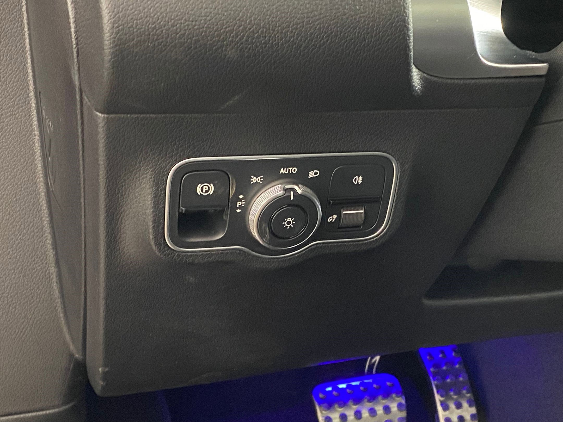 Used 2026 Mercedes-Benz GLB 250 4MATIC image 18