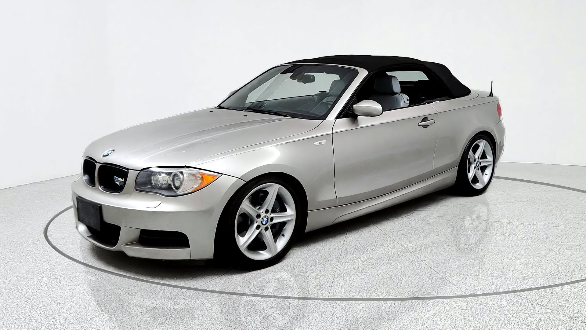 Used 2008 BMW 135i Convertible RWD image 1